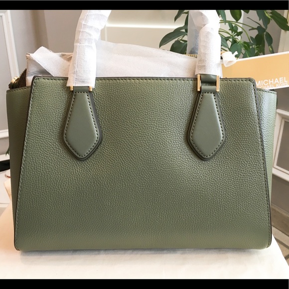 🍀NeW! Michael Kors Daria LG Satchel - Picture 5 of 9